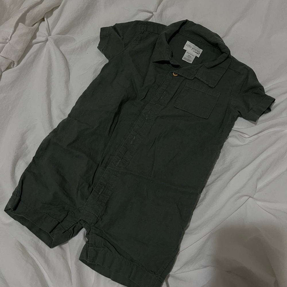 Green Elasticized Jumpsuit with Collared Neckline